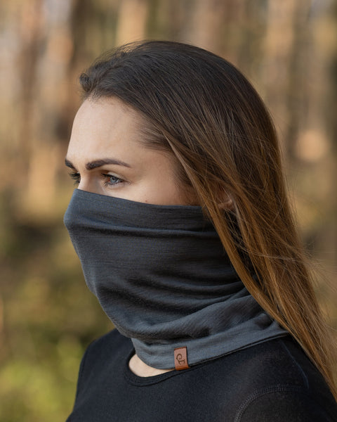 menique Unisex Merino Neck Gaiter Perfect Grey Color