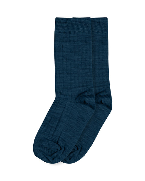 The Menique merino rib crew socks for kids in color blue.