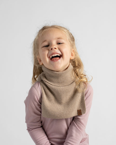 Kinder-Schlupfschal aus weichem Kaschmir-Merino-Mix