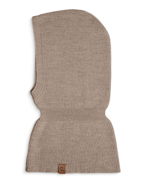 Packshot of menique Light Balaclava in the color creamy beige in the white background